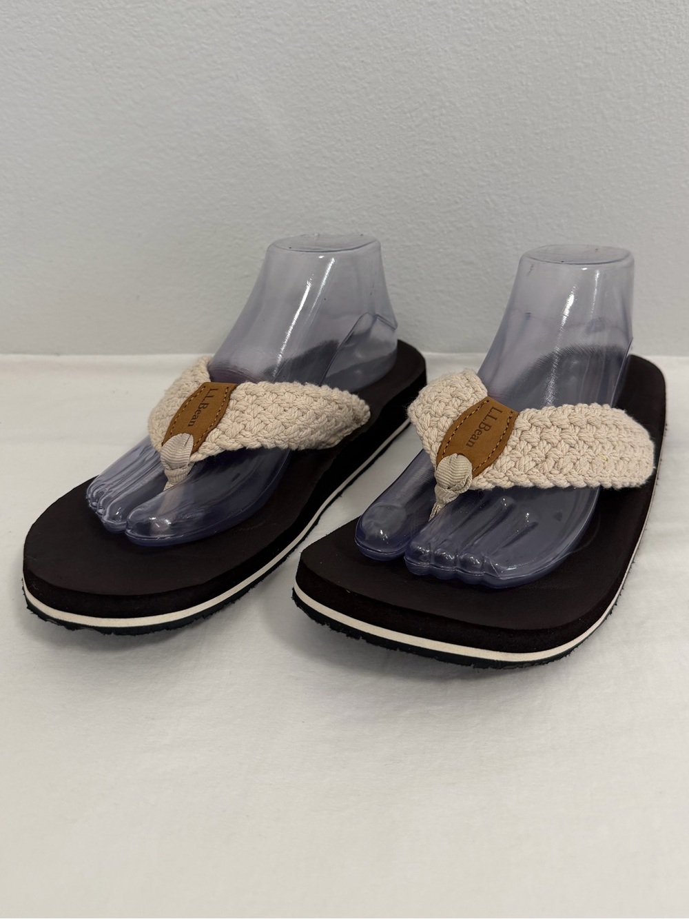 L.LBean Thong Flip Flops sandals Women’s Size 10